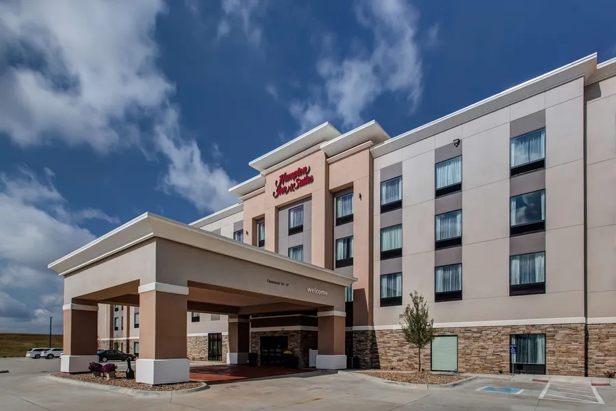 Hampton Inn & Suites Wichita/Airport hotel detail image 2