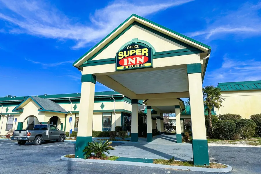 Super Inn & Suites by OYO Milledgeville hotel detail image 6