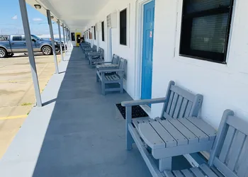 Sand Dollar Motel hotel thumbnail 4