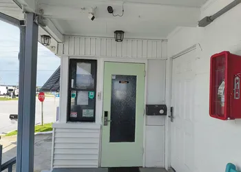 Sand Dollar Motel hotel thumbnail 8