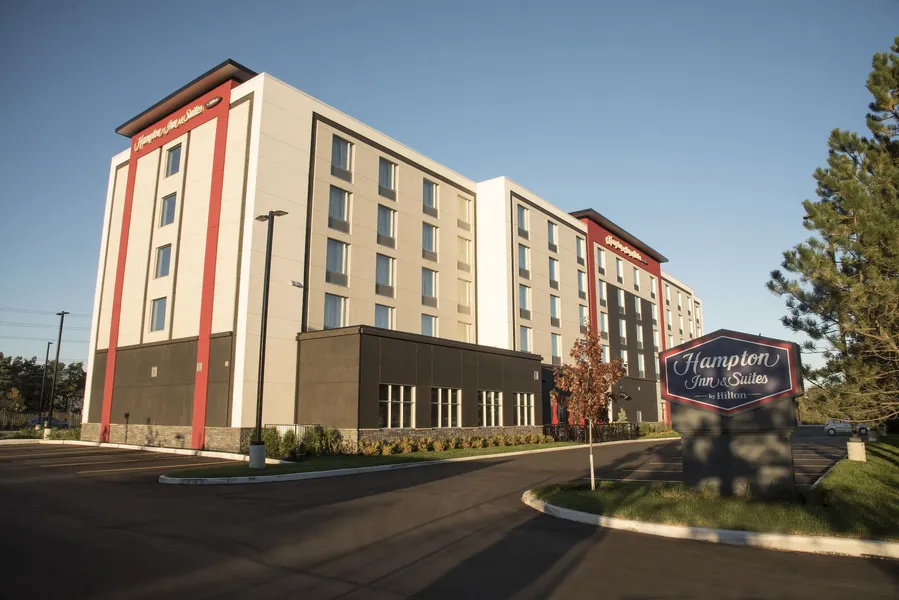 Hampton Inn & Suites by Hilton Thunder Bay hotel detail image 2