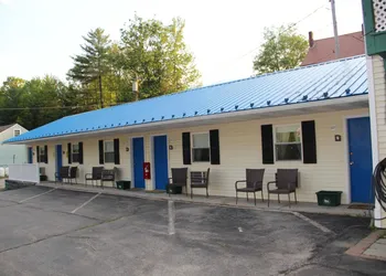 Inn 32 hotel thumbnail 4