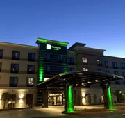 Holiday Inn & Suites Silicon Valley - Milpitas by IHG hotel detail image 4