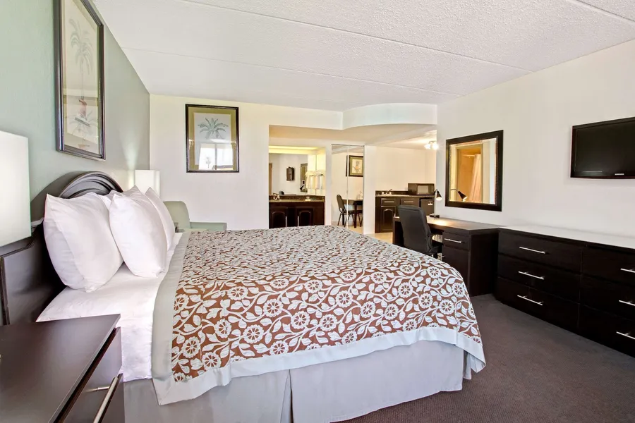 Days Inn by Wyndham Orlando Airport Florida Mall hotel detail image 6