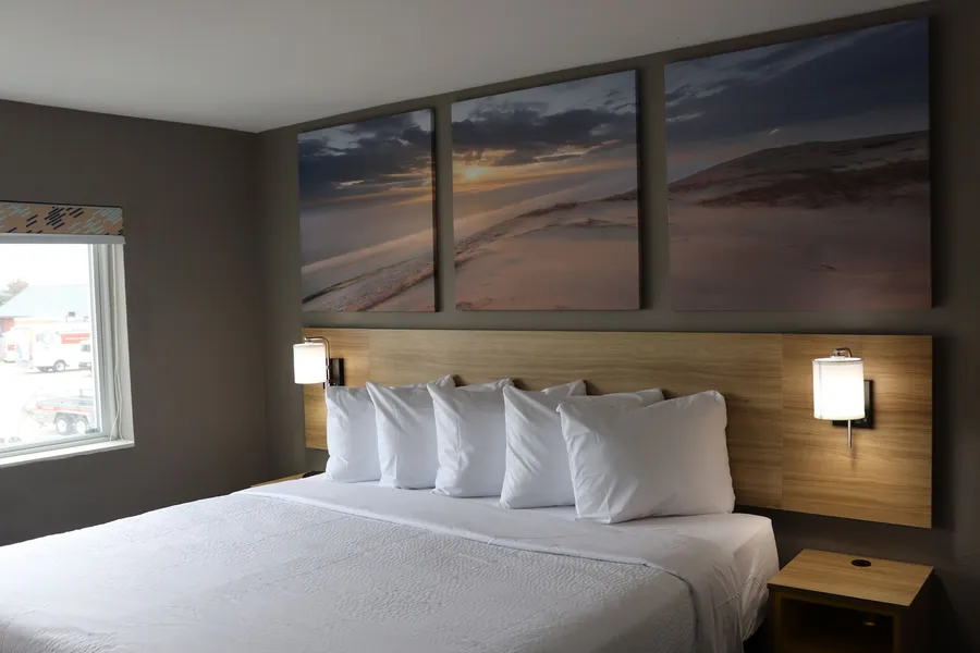 Days Inn by Wyndham La Crosse hotel detail image 6