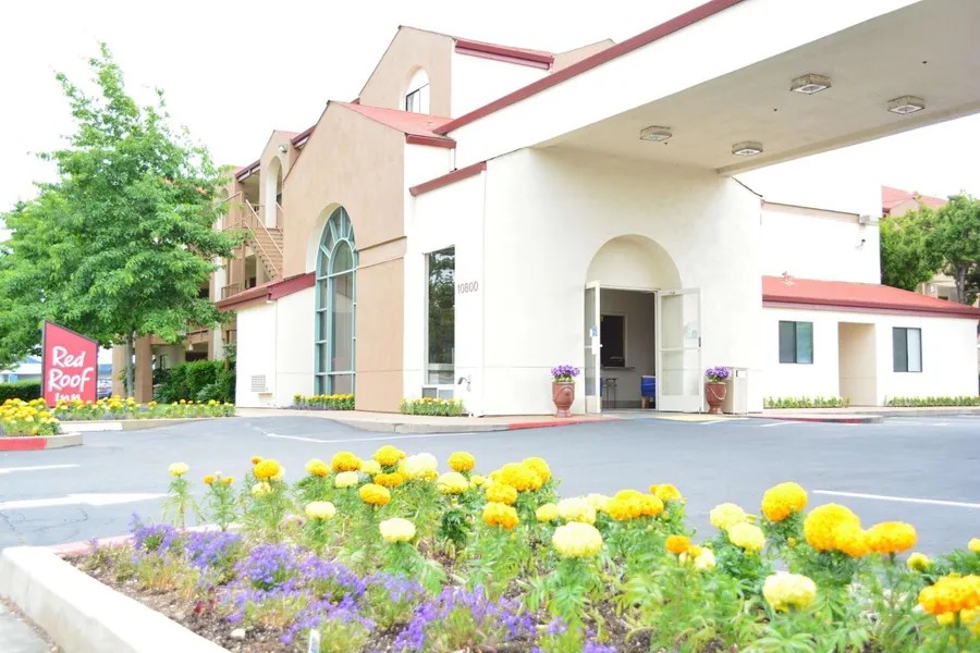California Inn & Suites Rancho Cordova - Sacramento hotel detail image 2
