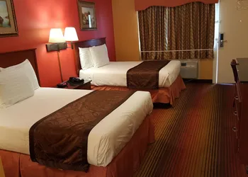 Americas Best Value Inn Smithtown Long Island hotel thumbnail 3