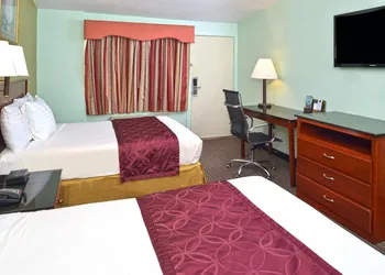 Americas Best Value Inn Smithtown Long Island hotel thumbnail 4