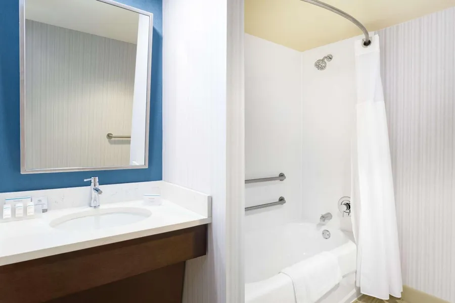 Hilton Garden Inn Islip/MacArthur Airport hotel detail image 2