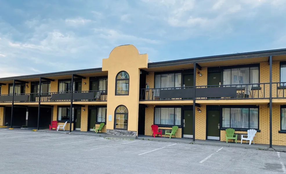 Quality Inn & Suites hotel detail image 2
