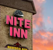 Nite Inn - Walking Distance to Universal Studios Hollywood hotel detail image 3