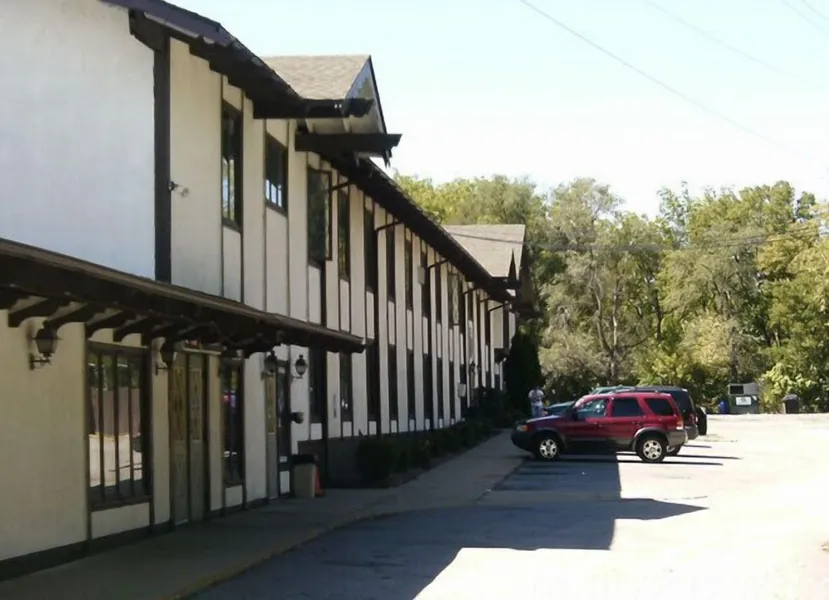 Budget Inn & Suites hotel detail image 2