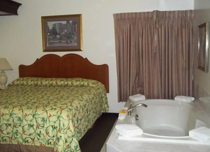 Budget Inn & Suites hotel detail image 6