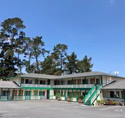Monterey Pines Inn hotel detail image 4
