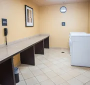 Hampton Inn & Suites Palestine hotel detail image 7