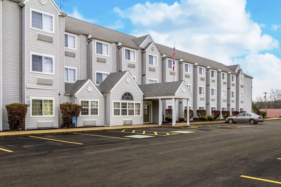Quality Inn & Suites North Lima - Boardman hotel detail image 2