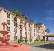 Holiday Inn Express & Suites Yuma by IHG hotel detail image 7