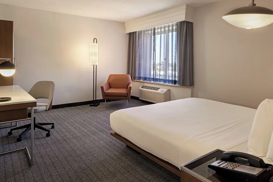 Courtyard by Marriott Baldwin Park hotel detail image 6