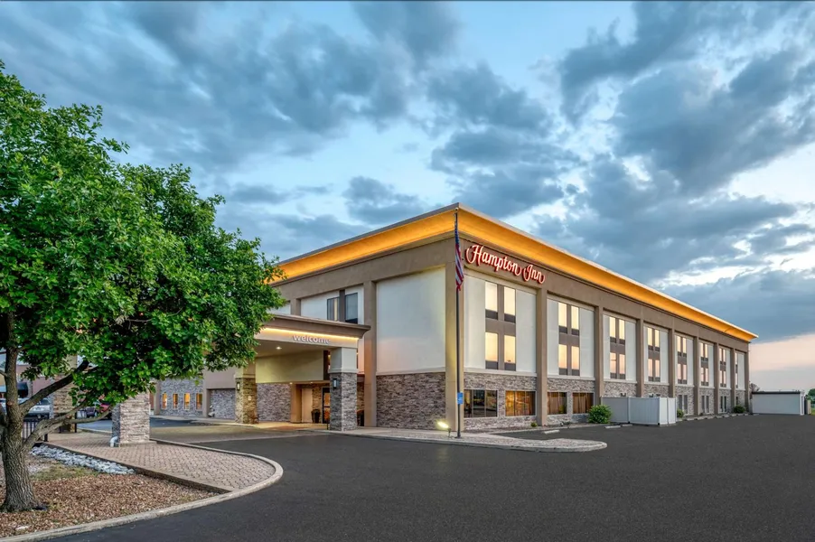 Hampton Inn Collinsville hotel detail image 2