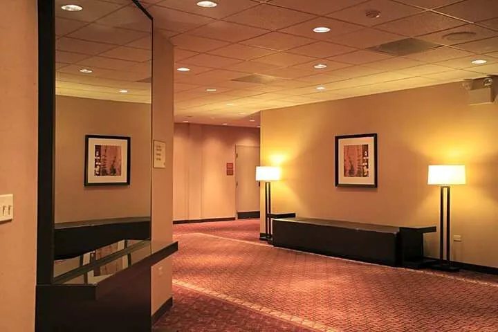 Holiday Inn Express Chicago-Palatine hotel detail image 6