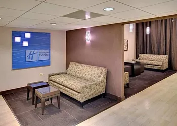 Holiday Inn Express Chicago-Palatine hotel thumbnail 8
