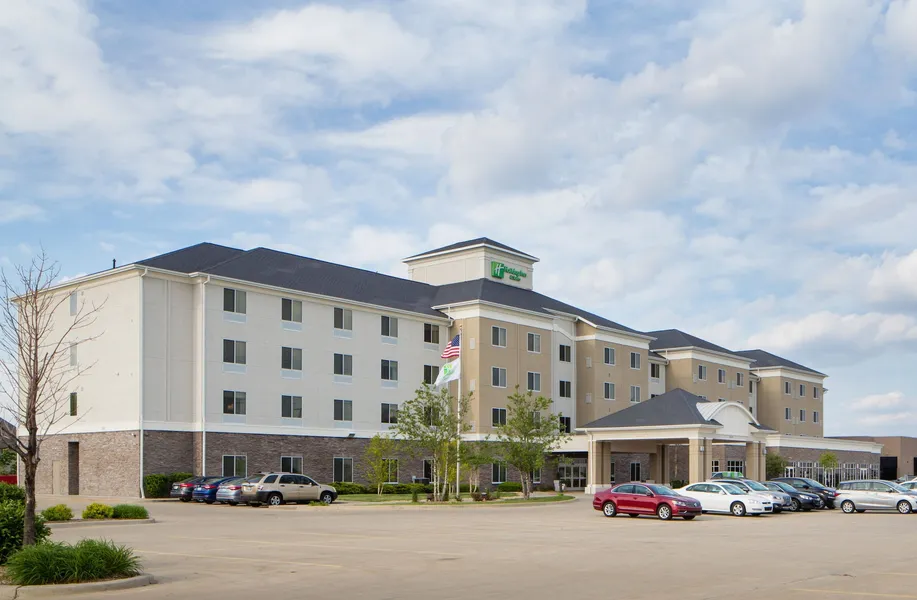 Holiday Inn Bloomington-Airport by IHG hotel detail image 2