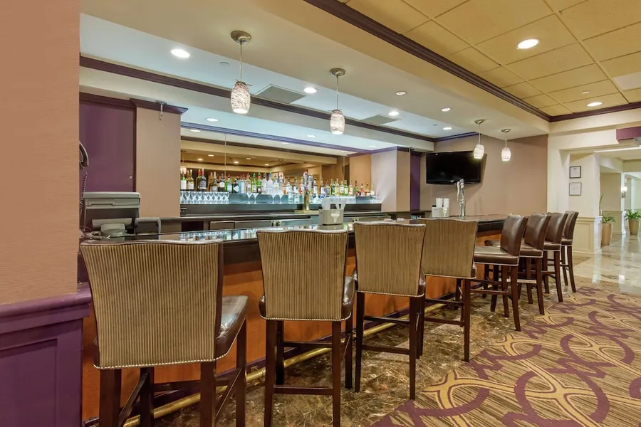 DoubleTree by Hilton Downtown Wilmington - Legal District hotel detail image 2