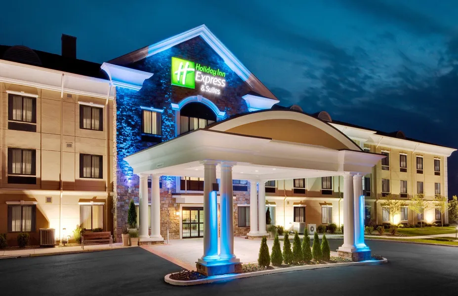 Holiday Inn Express & Suites Warminster - Horsham by IHG hotel detail image 6