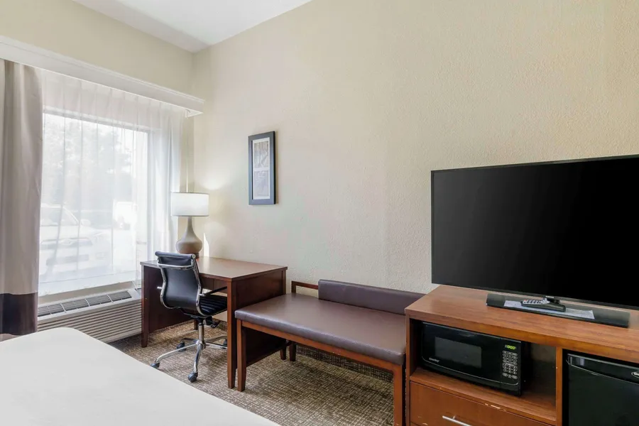 Comfort Inn & Suites La Grange - Louisville Area hotel detail image 6