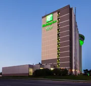 Holiday Inn Downtown - Mercy Area by IHG hotel detail image 3