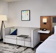 Hampton Inn & Suites by Hilton Windsor hotel detail image 7