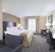 Holiday Inn Express Hotel & Suites Council Bluffs - Conv Ctr by IHG hotel detail image 4