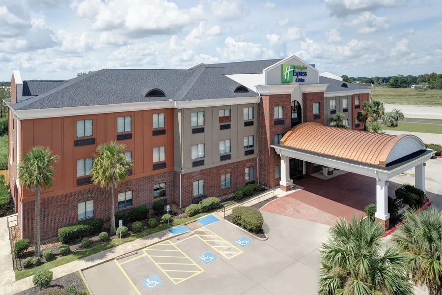 Holiday Inn Express Hotel & Suites Winnie by IHG hotel detail image 2