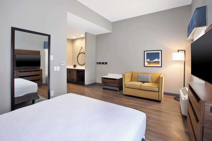 Hampton Inn & Suites Spartanburg-I-26-Westgate Mall hotel detail image 6