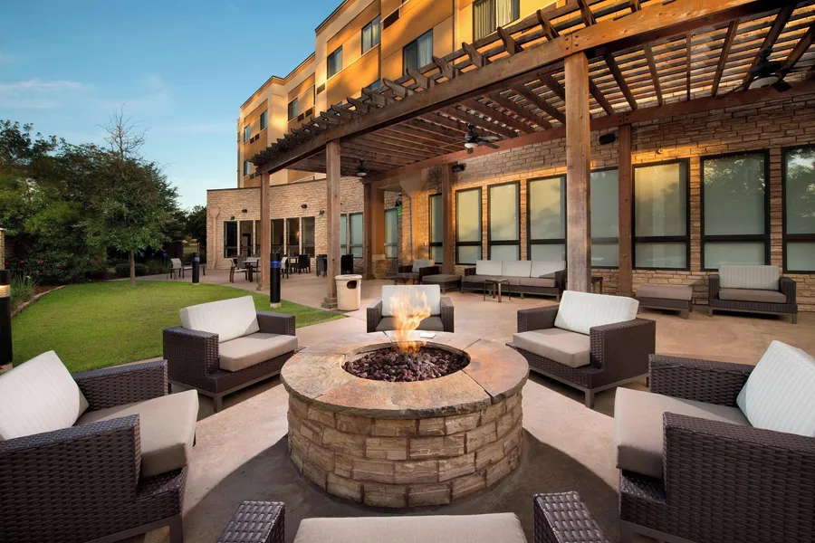 Courtyard Lufkin hotel detail image 2