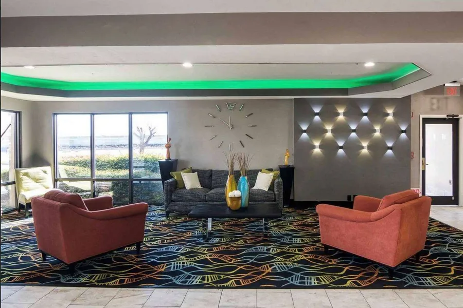 Days Inn by Wyndham Fort Worth North / Fossil Creek hotel detail image 2