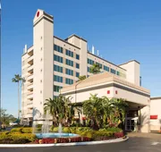 Ramada by Wyndham Kissimmee Gateway hotel detail image 3