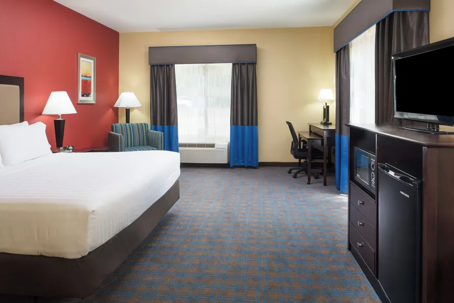 Holiday Inn Express & Suites W. Monroe by IHG hotel detail image 6