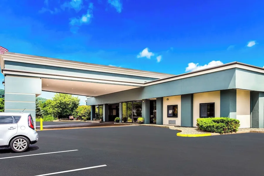 Quality Inn Oneonta Cooperstown Area hotel detail image 2