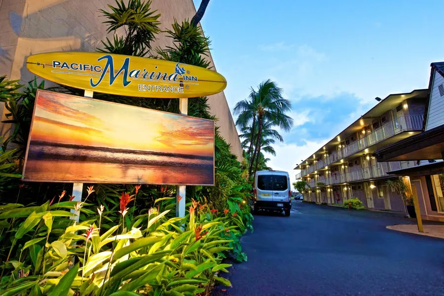 Pacific Marina Inn Airport Hotel hotel detail image 2