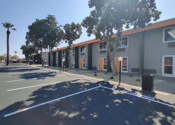 Clarion Pointe Fresno near Yosemite hotel thumbnail 5