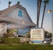 Azure Hotel & Suites, Trademark Collection by Wyndham hotel detail image 3