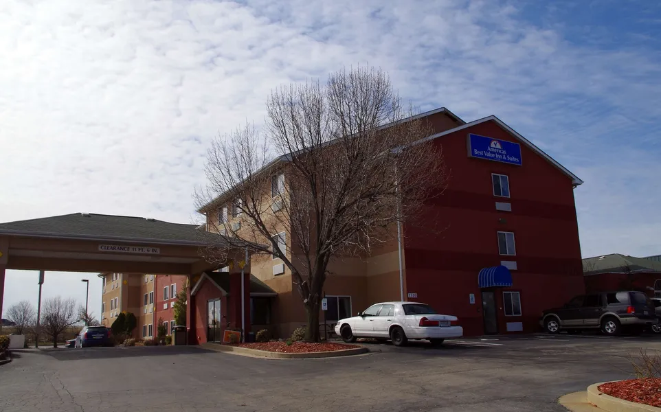 Americas Best Value Inn & Suites St. Louis, St. Charles Inn hotel detail image 2