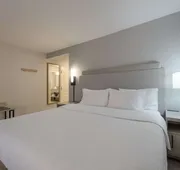 Hampton Inn & Suites by Hilton Moncton hotel detail image 4