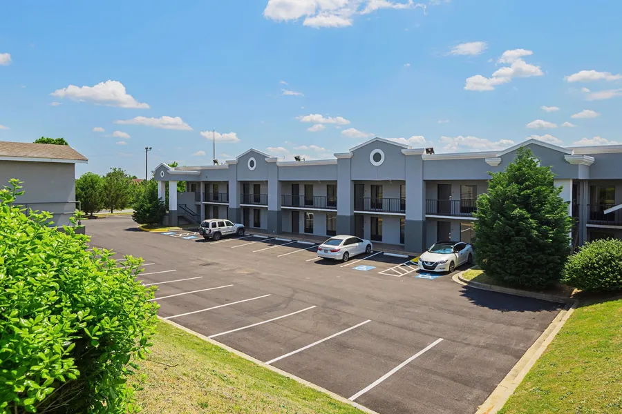 Quality Inn & Suites Greenville - Haywood Mall hotel detail image 2