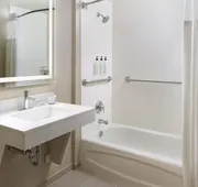 SpringHill Suites by Marriott Raleigh-Durham Airport/Research Triangle Park hotel detail image 7
