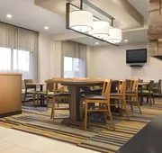 Dubuque Inn & Suites hotel detail image 4
