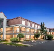 Red Roof Inn Auburn Hills hotel detail image 4
