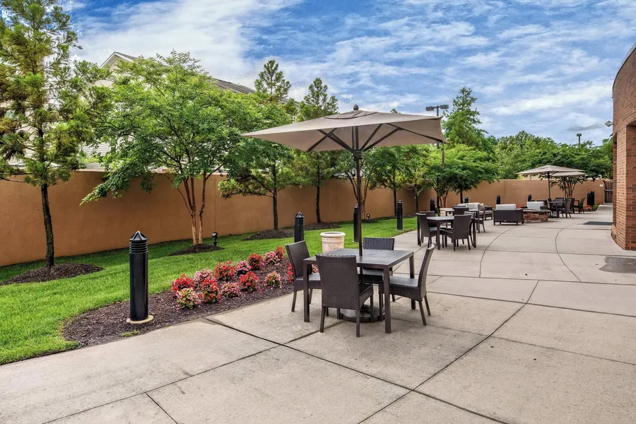 Courtyard by Marriott Newport News Airport hotel detail image 2