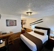 Shasta Inn hotel detail image 7